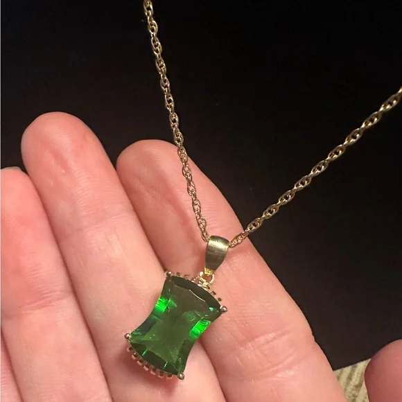 Helenite Phoenix Pendant• Mt St Helen’s Ash Stone - Picture 3 of 4